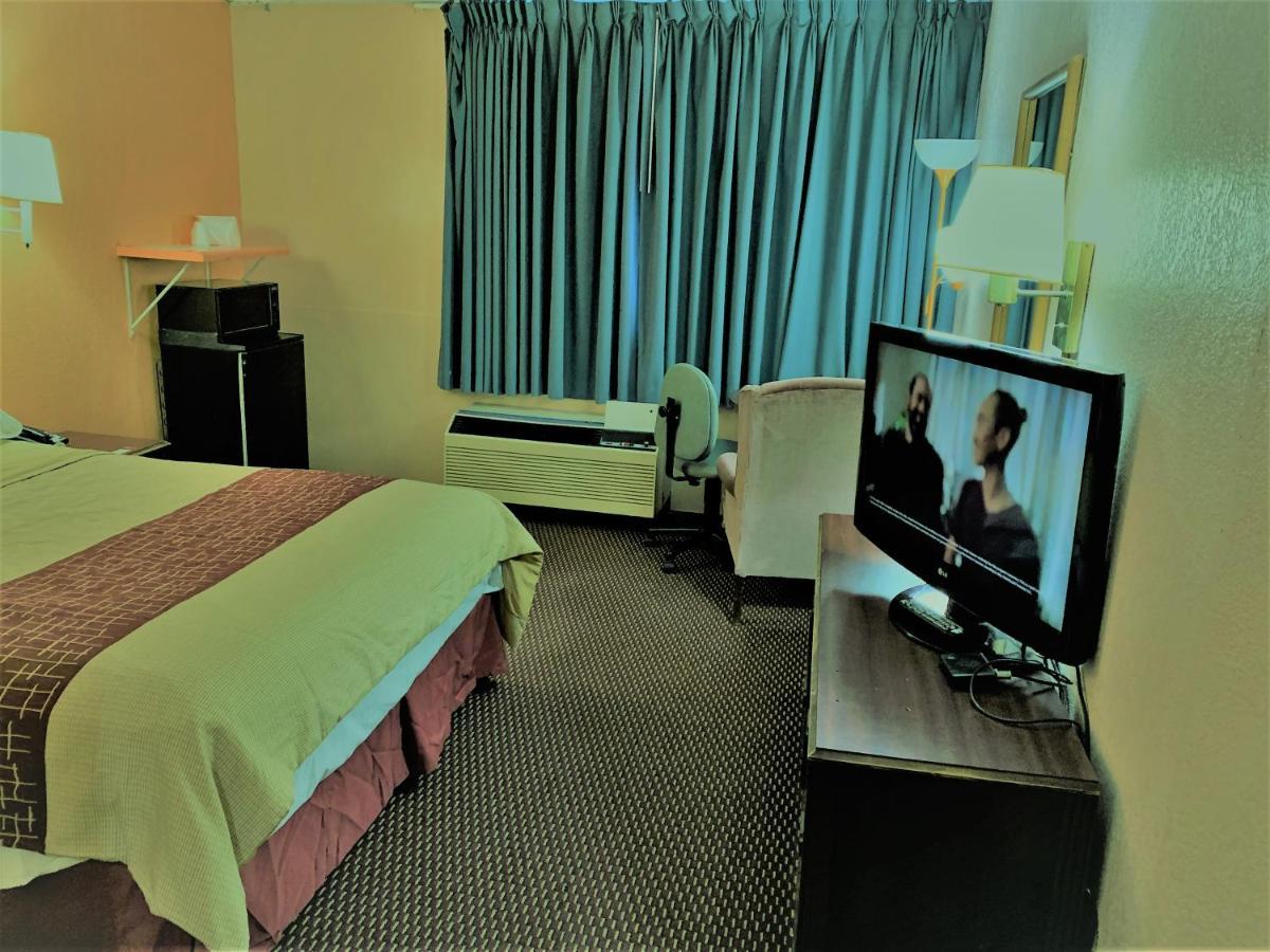 Red Carpet Inn & Suites Lima -Listing Partner Экстерьер фото