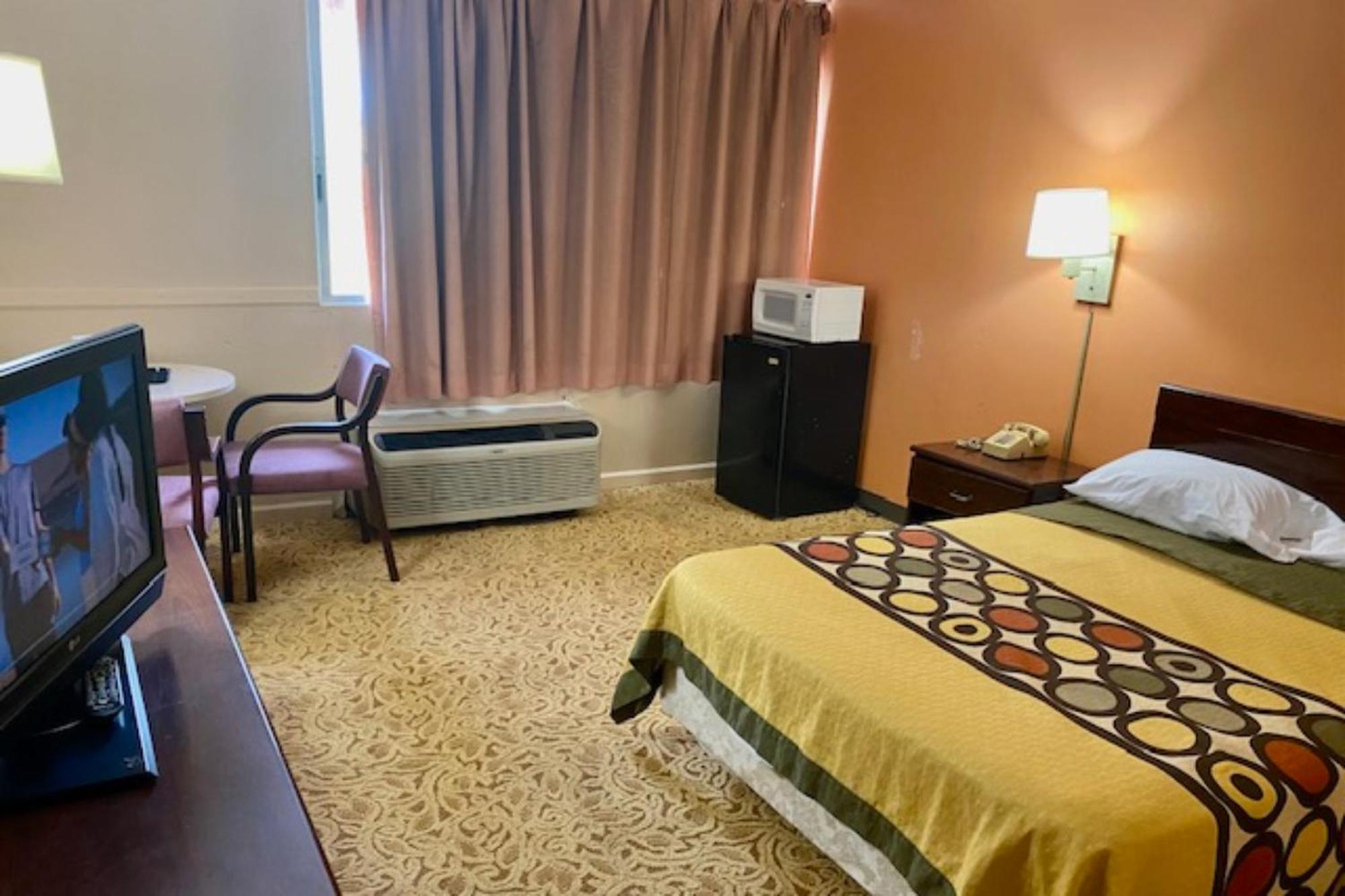 Red Carpet Inn & Suites Lima -Listing Partner Экстерьер фото